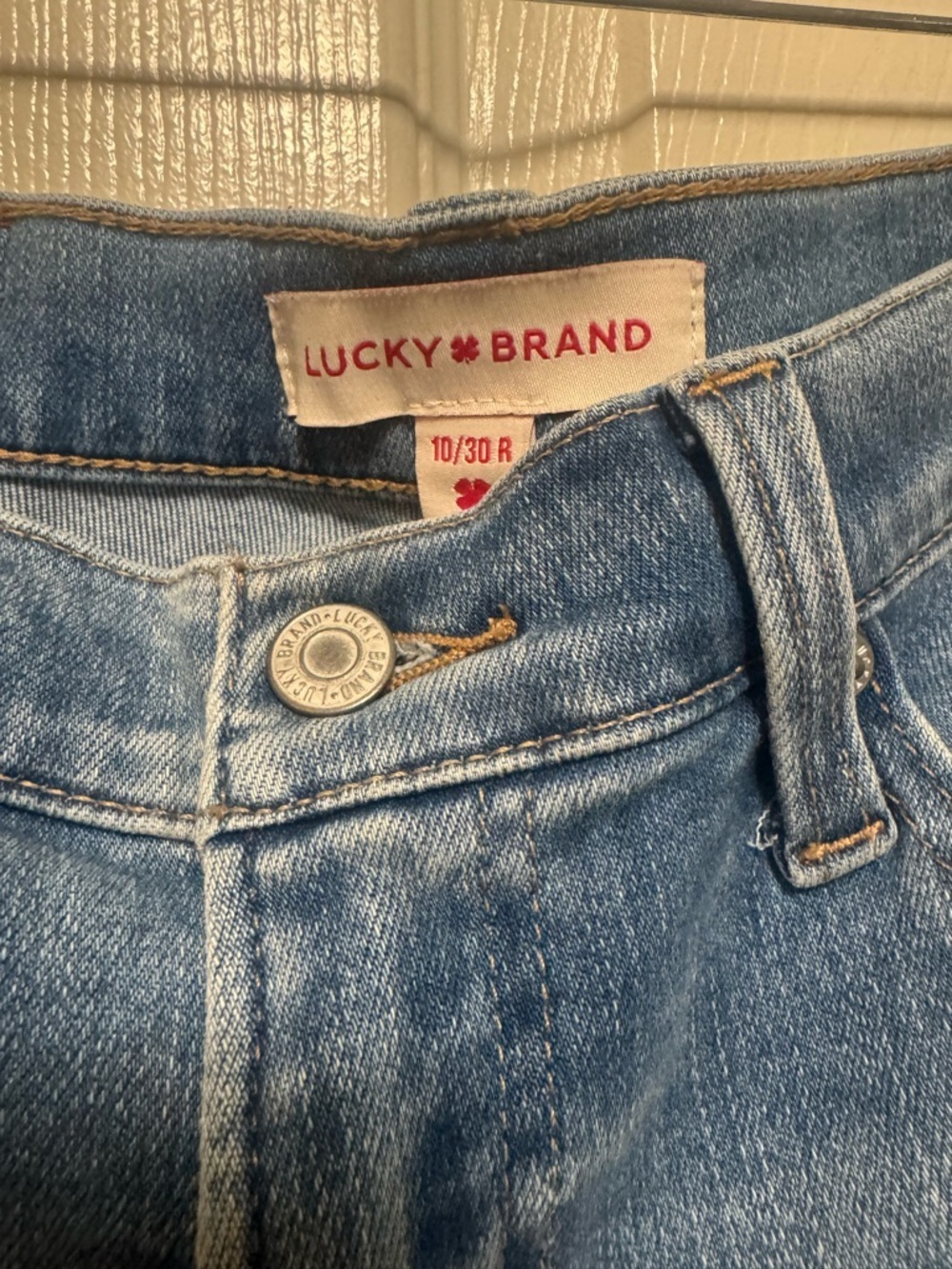 Lucky Brand Women's Mid-Rise Sweet Straight Leg Jeans - Picture 8 of 15